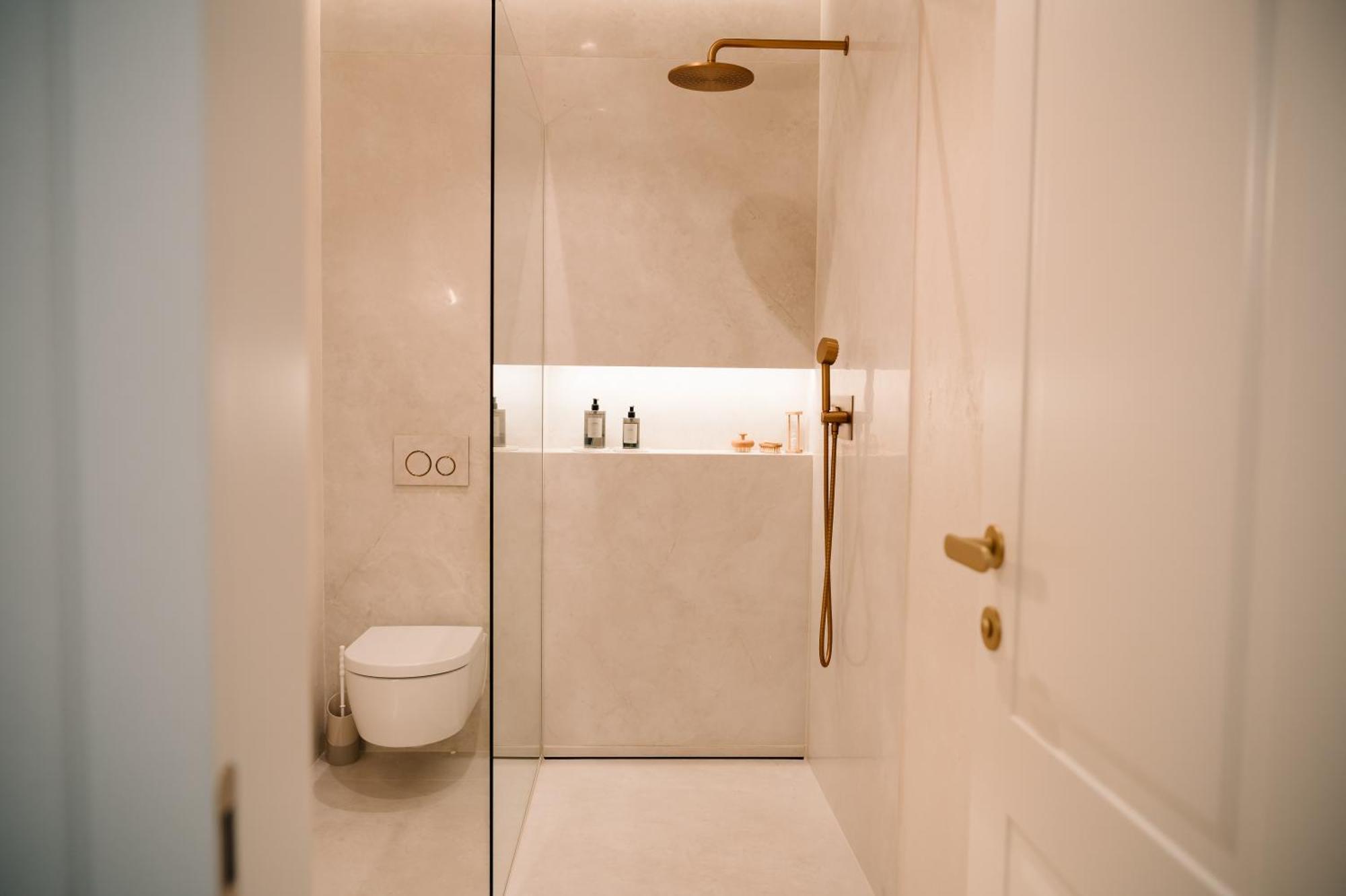 New Design Top-Class Suite Next To The Castle-Free Parking-Terrace บราติสลาวา ภายนอก รูปภาพ