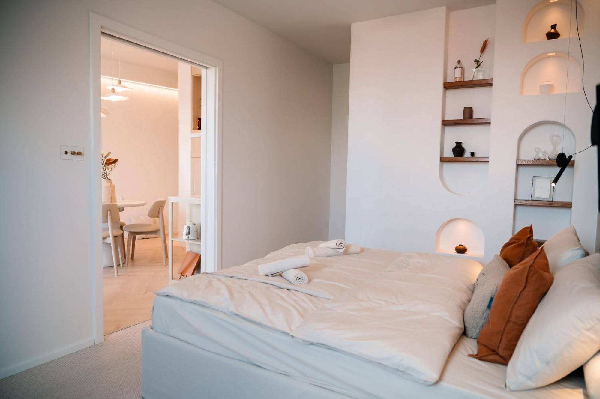 New Design Top-Class Suite Next To The Castle-Free Parking-Terrace บราติสลาวา ภายนอก รูปภาพ
